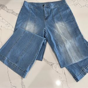 Minimal Stretch - Fashion Nova Super Flare/Wide Leg Size 16